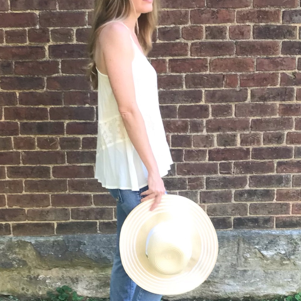 NWT Ivory Lace Racerback Tank - Picture 10 of 11